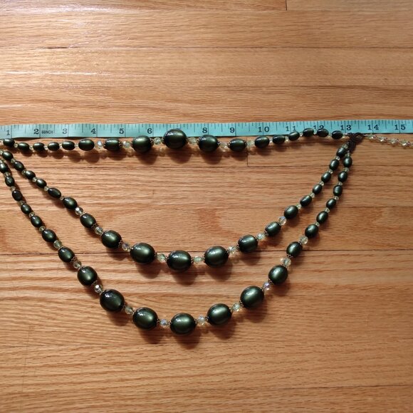 Vintage Green Beaded Necklace Triple Strand Aurora Borealis Glass Collar Choker - Picture 8 of 10